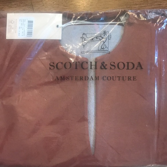 Scotch & Soda, NWT, v neck rust color, polyester - Picture 4 of 4